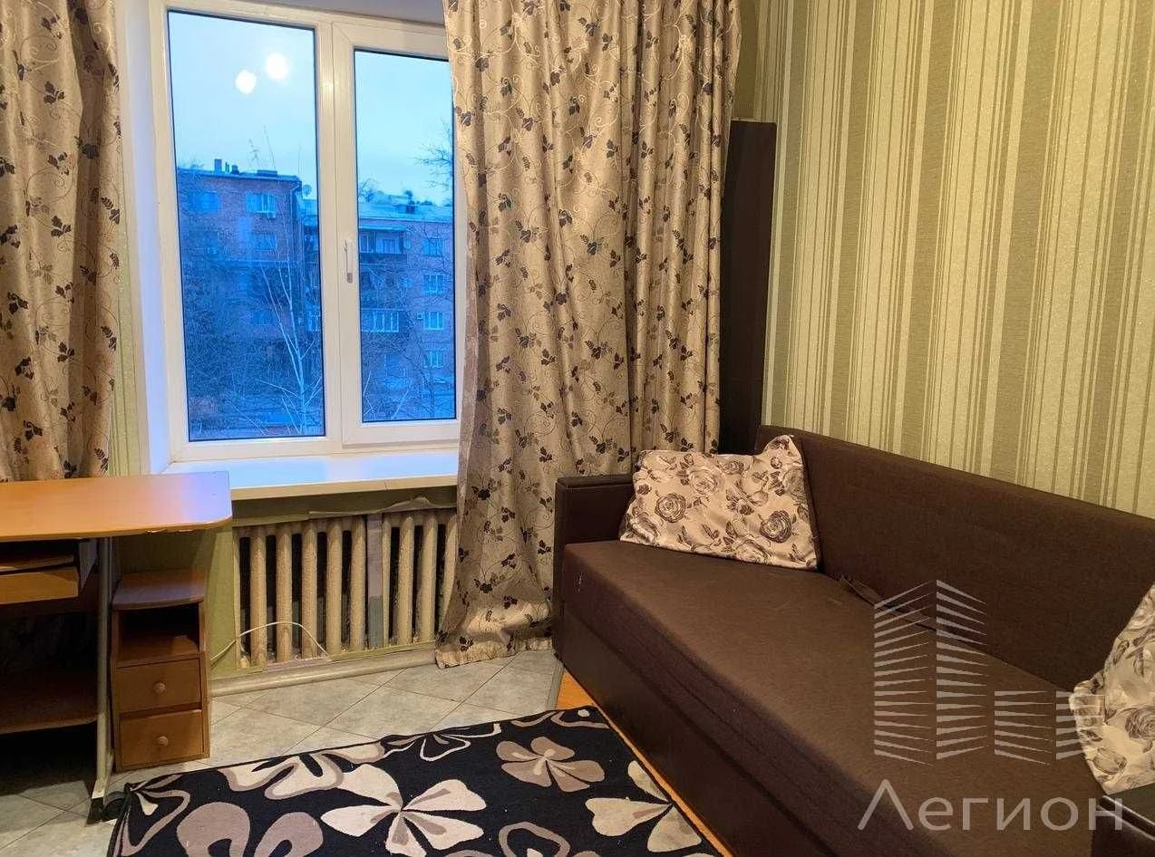 Продам 4-ох комнатную квартиру в Центре. Ул. Свободы