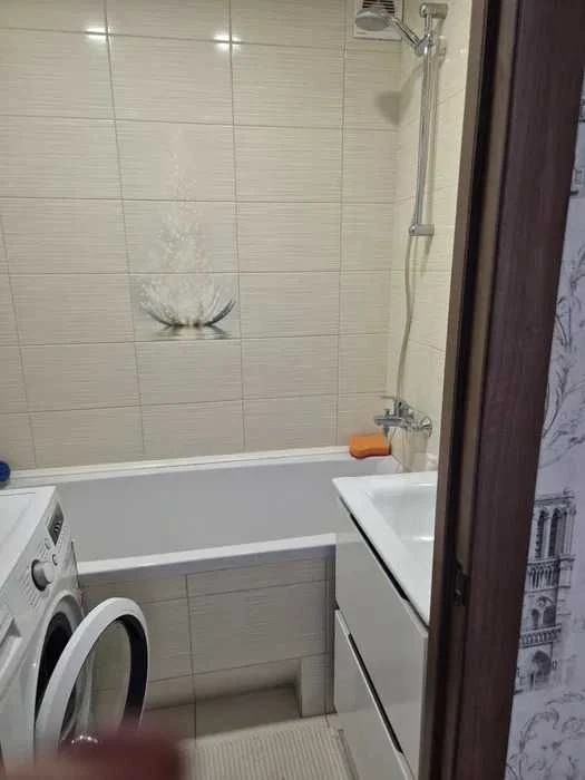 Продам 3 к. квартиру Драгомировская Аэропорт Гагарина Аэроко