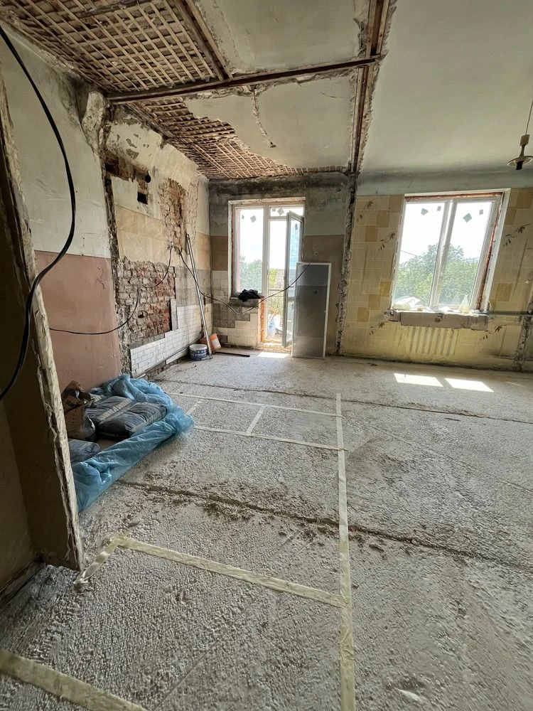 Продам 2-кімнатну квартиру Залютино Харків