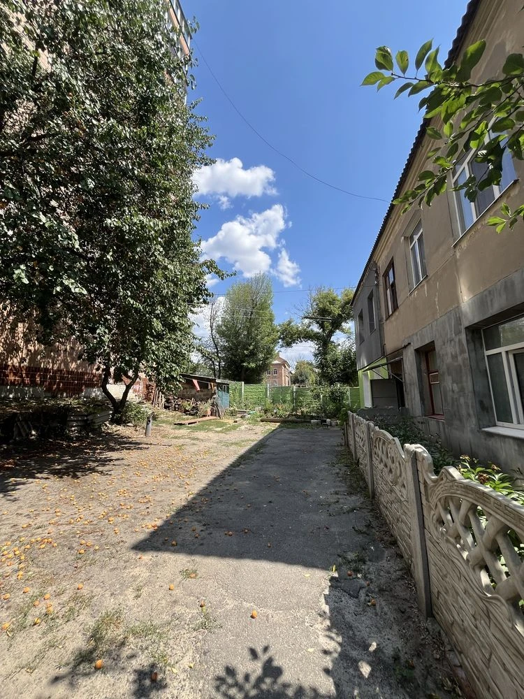 Продам 2-кімнатну квартиру Залютино Харків