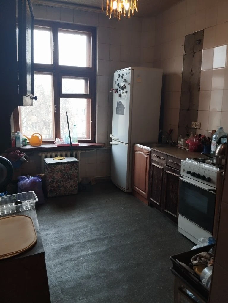 Сертификат!Продам  2ком квартиру м Защитников Украины,ул Мет