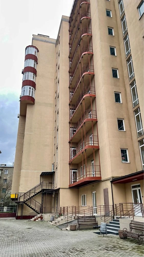 Елітна квартира 221 м² під ремонт | Ярослава Мудрого 30-А
