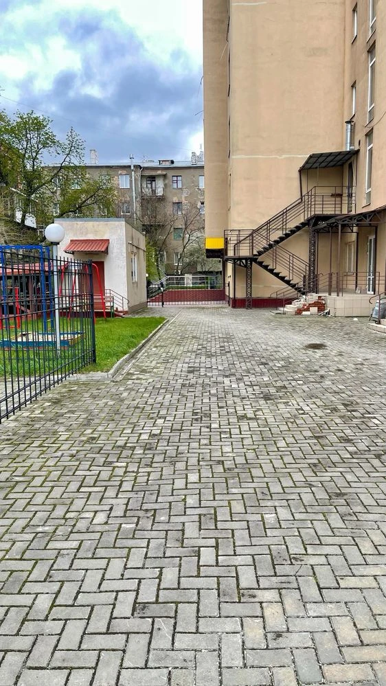 Квартира 222 м2 з видовими вікнами | ЖК Дом на Петровського