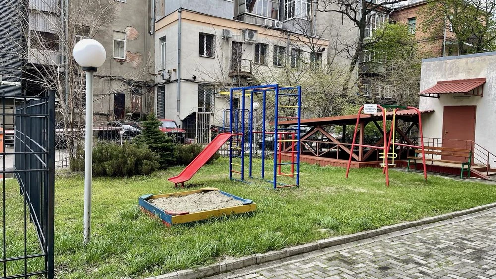 Квартира 222 м2 з видовими вікнами | ЖК Дом на Петровського