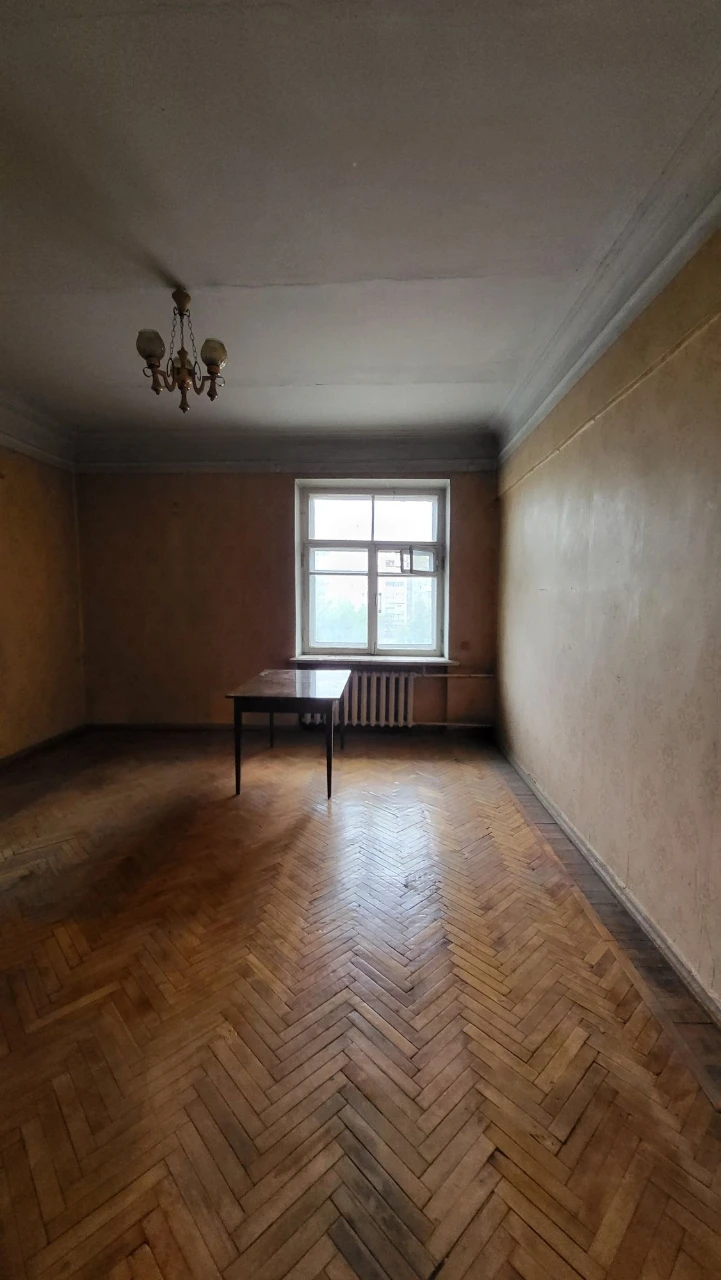 Срочно! Продам 3 комнатную квартиру, сталинка, "литерка" мет