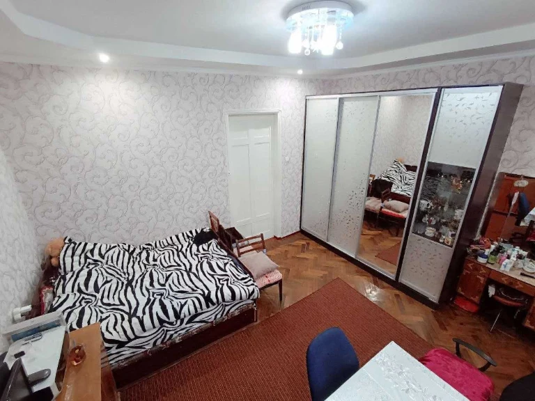 Продам 3хк.кв. 69м2 в центре (404496)