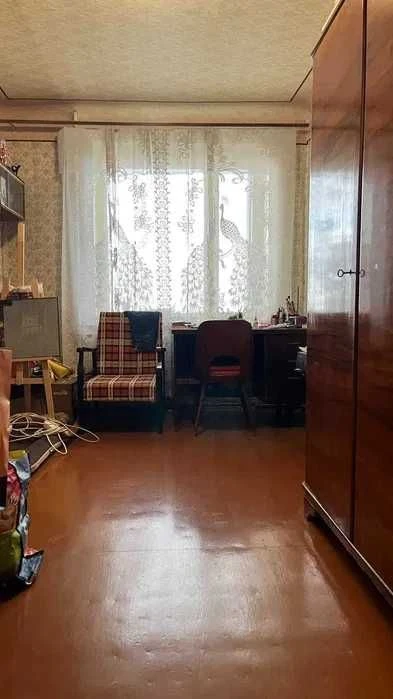 Продам 3 к. квартиру Каденюка Танкопия Новые Дома метро Двор