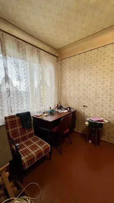 Продам 3 к. квартиру Каденюка Танкопия Новые Дома метро Двор