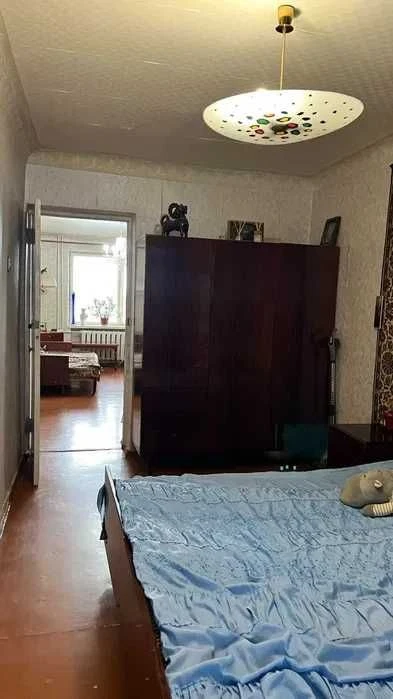 Продам 3 к. квартиру Каденюка Танкопия Новые Дома метро Двор