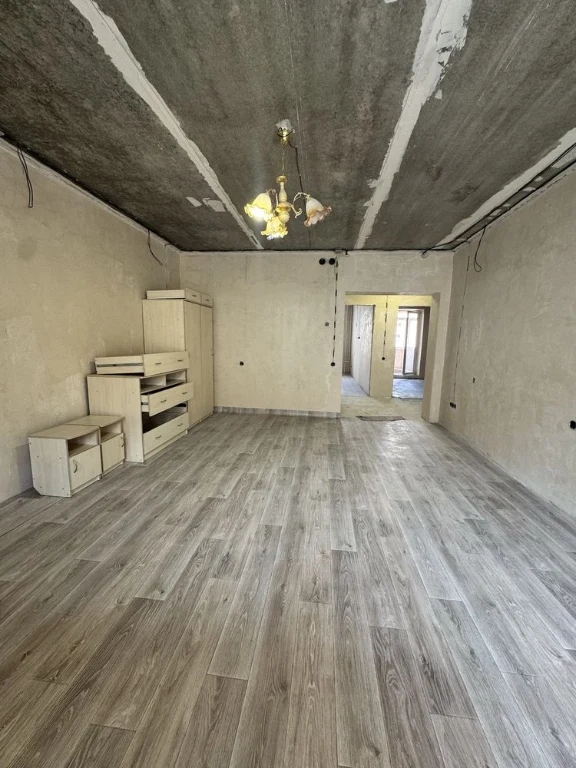 Термінов! Продам 2-кімнатну квартиру 75м² МЖК Інтернаціоналі
