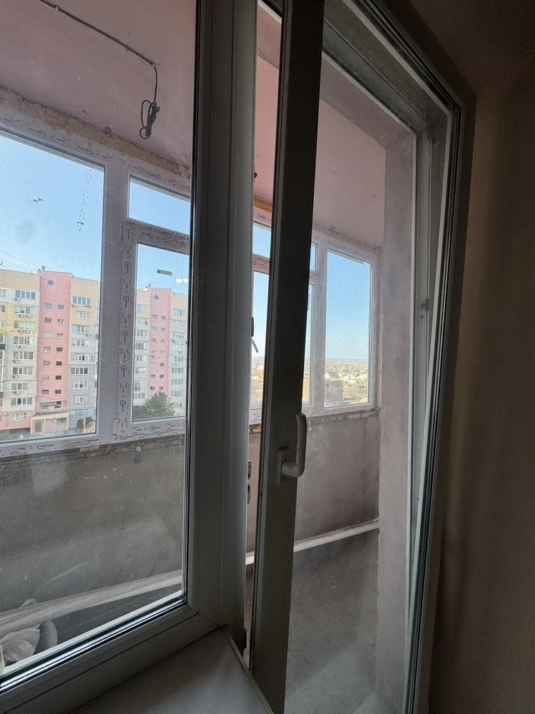 Термінов! Продам 2-кімнатну квартиру 75м² МЖК Інтернаціоналі