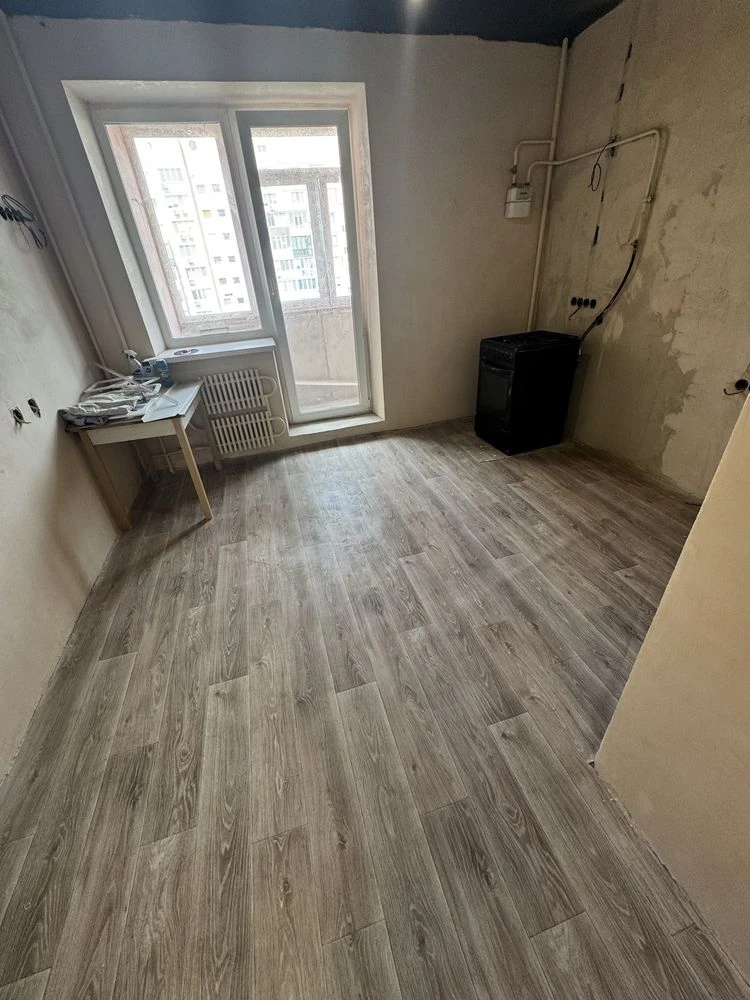 Термінов! Продам 2-кімнатну квартиру 75м² МЖК Інтернаціоналі