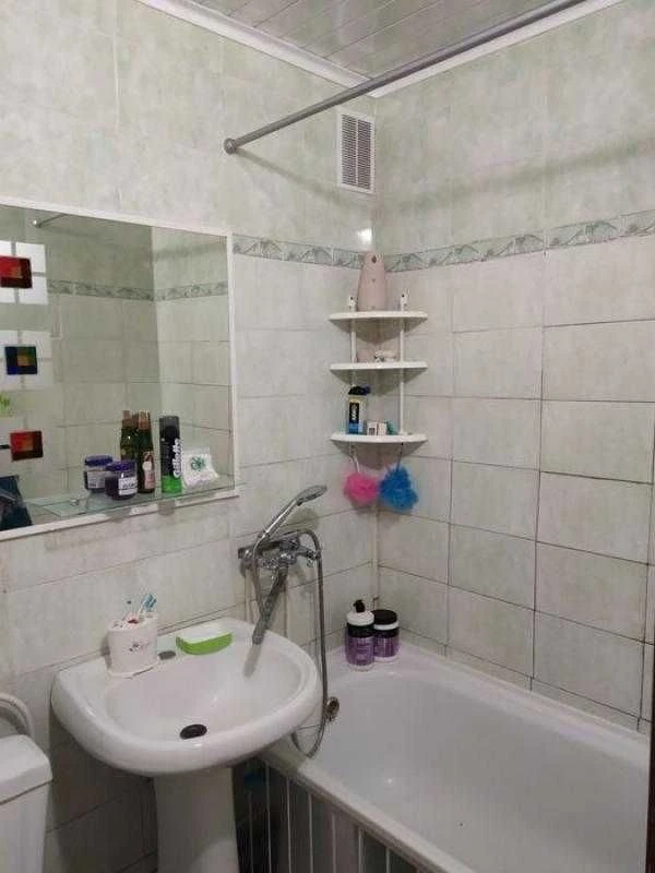 Продается 2 комнатная квартира рынок ХТЗ, церковь