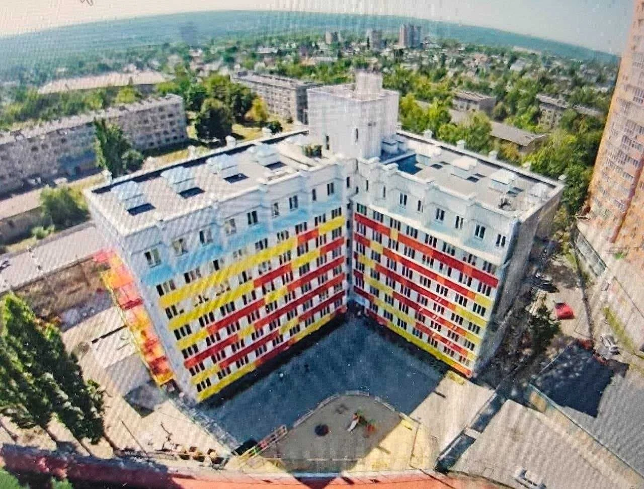 Продам охайну 1-нокімнатну студію в новобудові біля метро.
