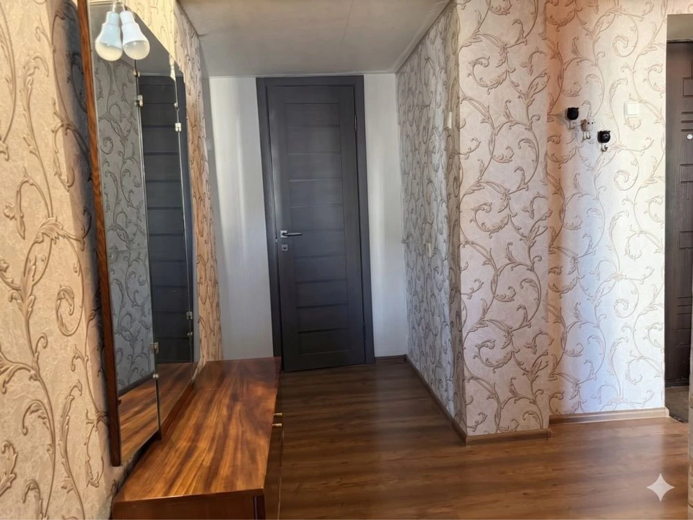 3 кв метро Левада вул Новом’ясницька см «Класс»