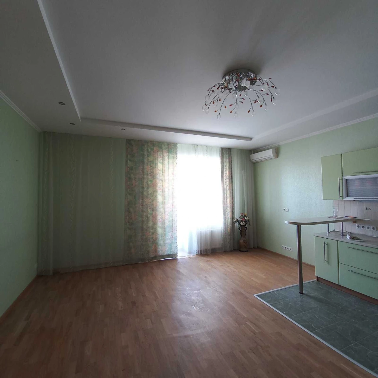 Продам 1-комн.кв. в центре  68м2.