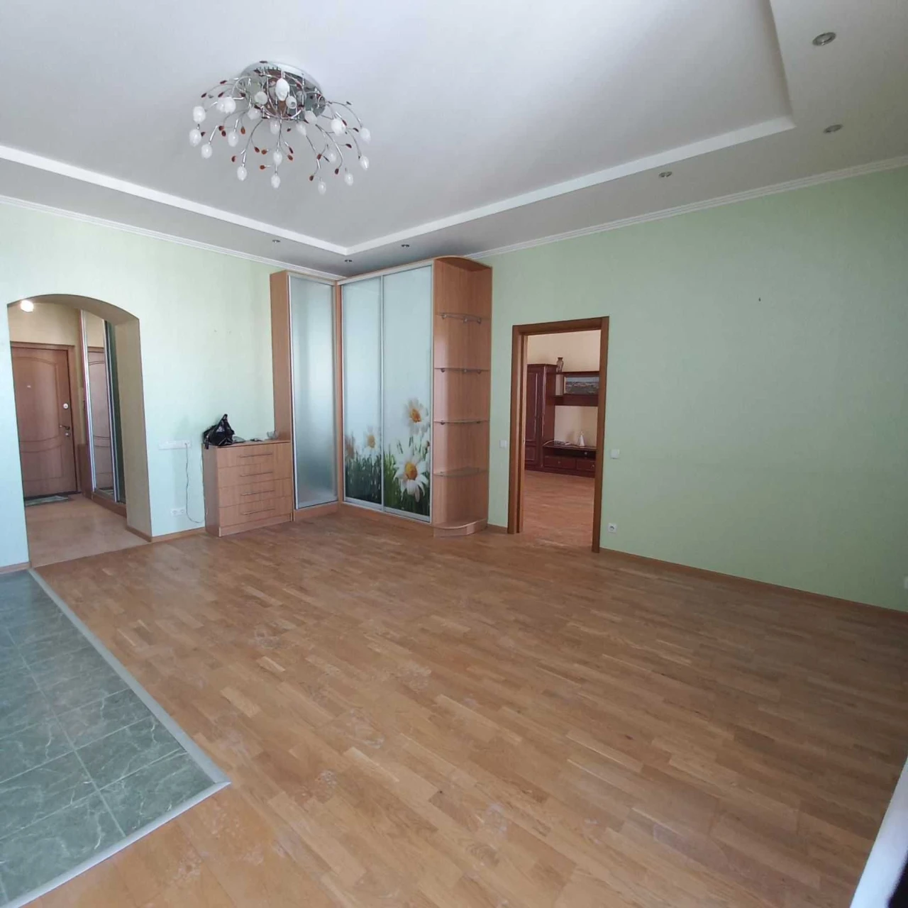 Продам 1-комн.кв. в центре  68м2.