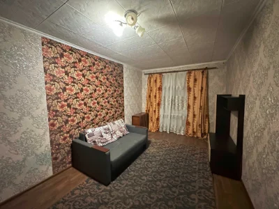 Продам 1-кімнатну квартиру, 10 хвилин від метро Індустріальн