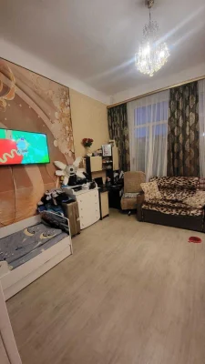 Продам 1 к. кв. с ремонтом рядом с м. Малышева 5 мин (404964