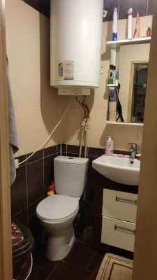 Продам 1 к. кв. с ремонтом рядом с м. Малышева 5 мин (404964