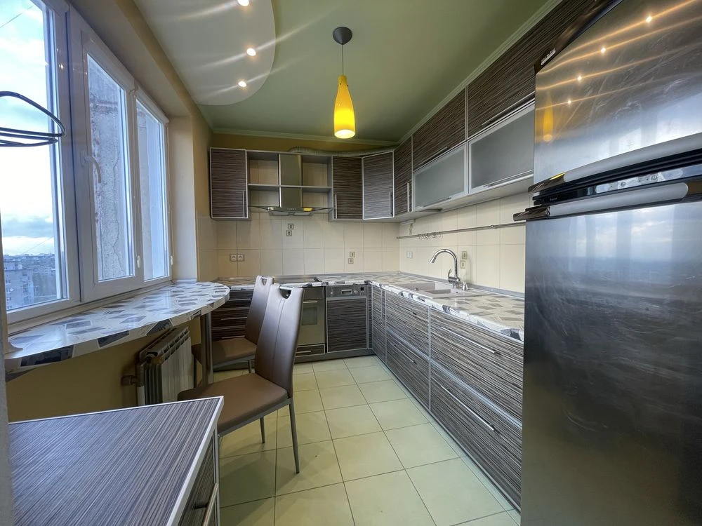 Актуально! Продам 3-кімнатну квартиру, Садовий проїзд, Єкскл