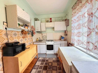 Продажа: 1 ком квартиры по ул. Патона, свой двор. БЕЗ КОМ