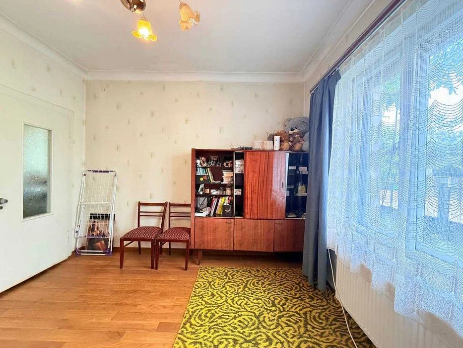 Продажа: 1 ком квартиры по ул. Патона, свой двор. БЕЗ КОМ