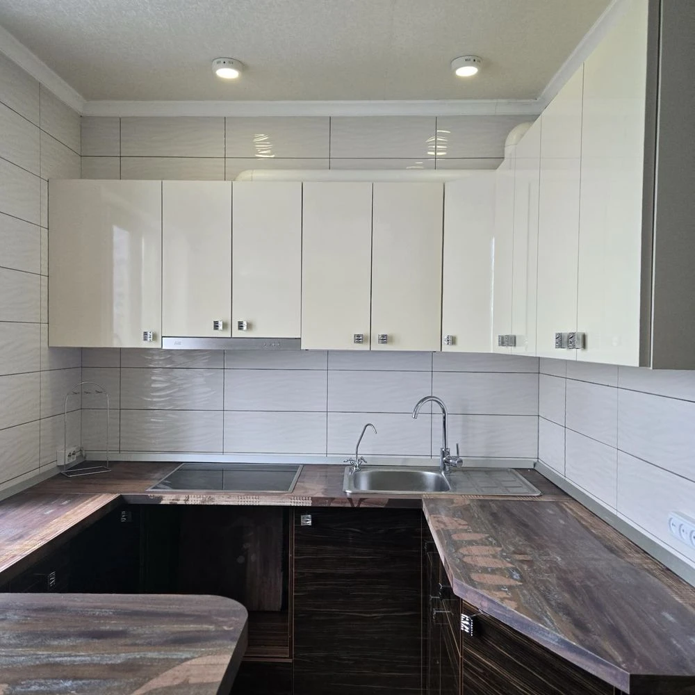 Продам 4к квартиру 83м2,Северная Салтовка 4