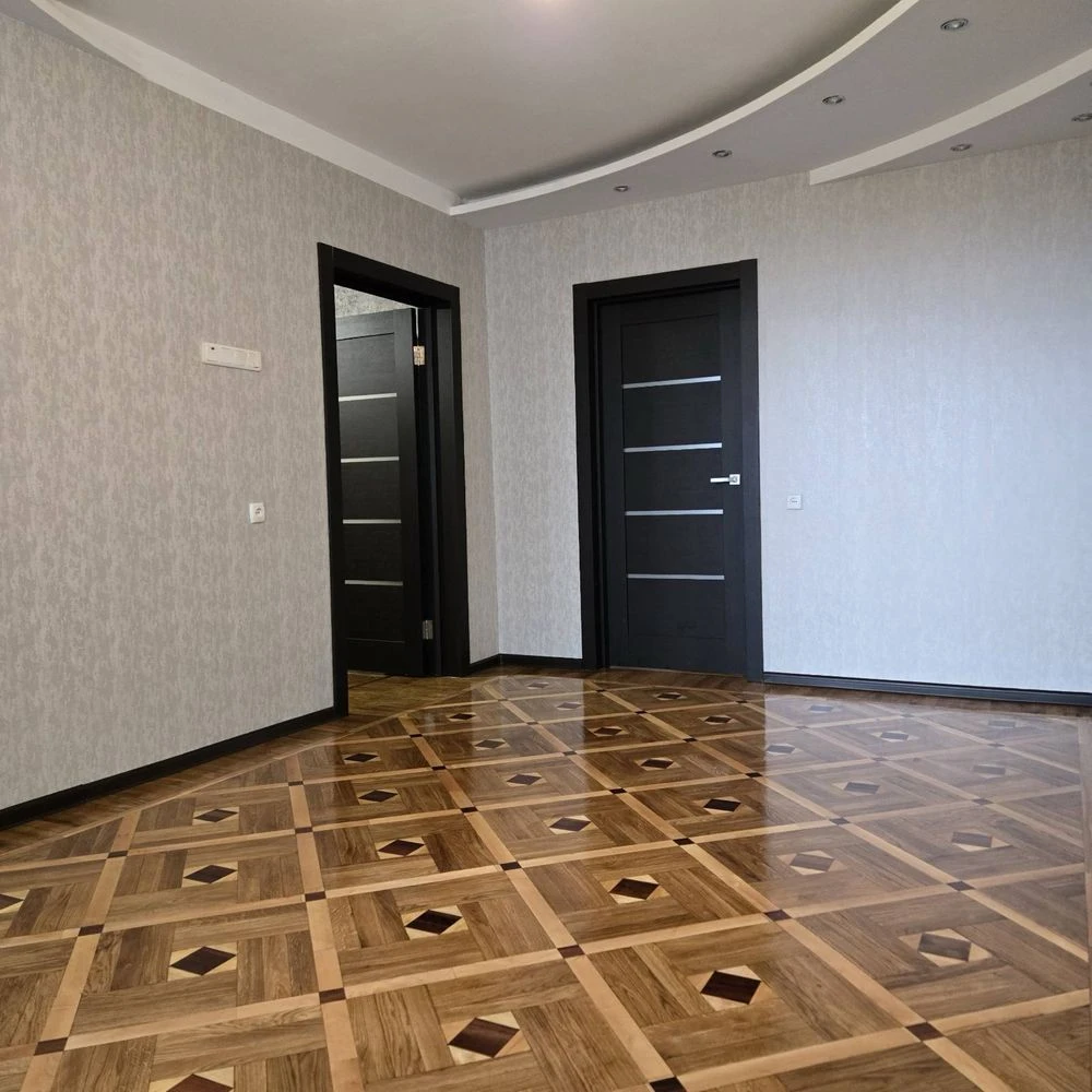 Продам 4к квартиру 83м2,Северная Салтовка 4