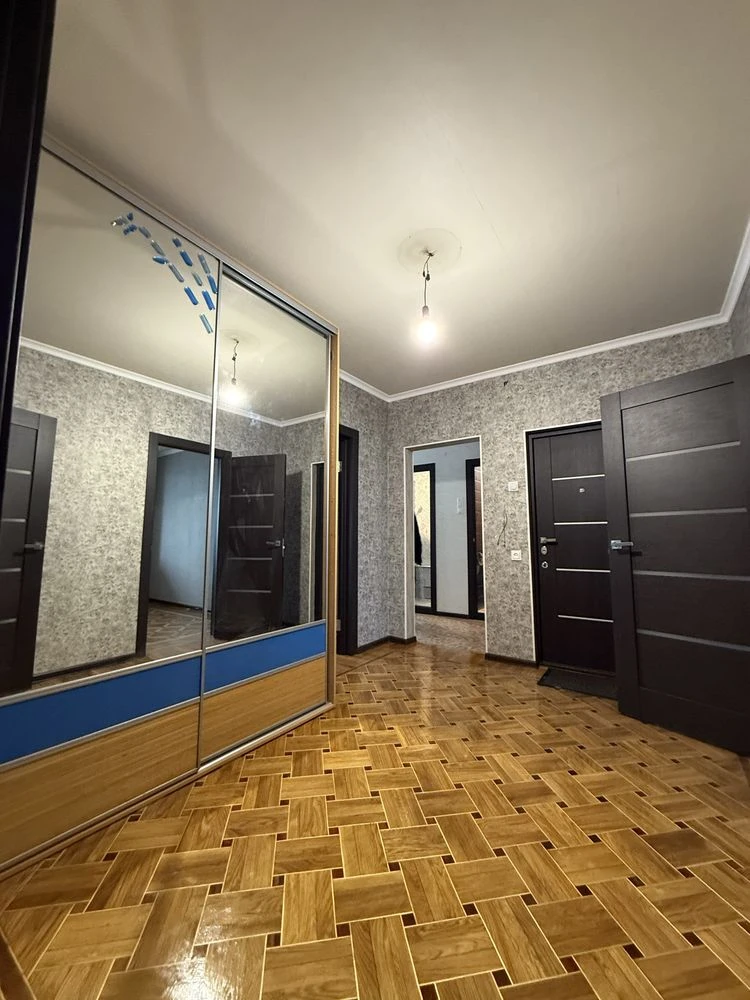 Продам 4к квартиру 83м2,Северная Салтовка 4