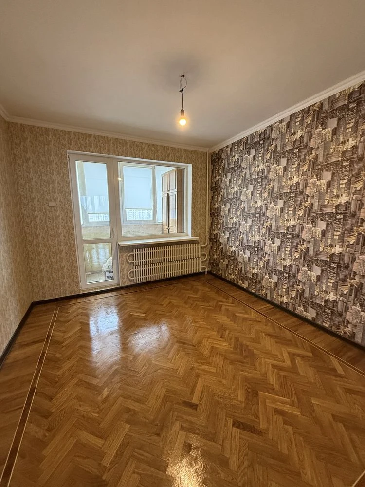 Продам 4к квартиру 83м2,Северная Салтовка 4