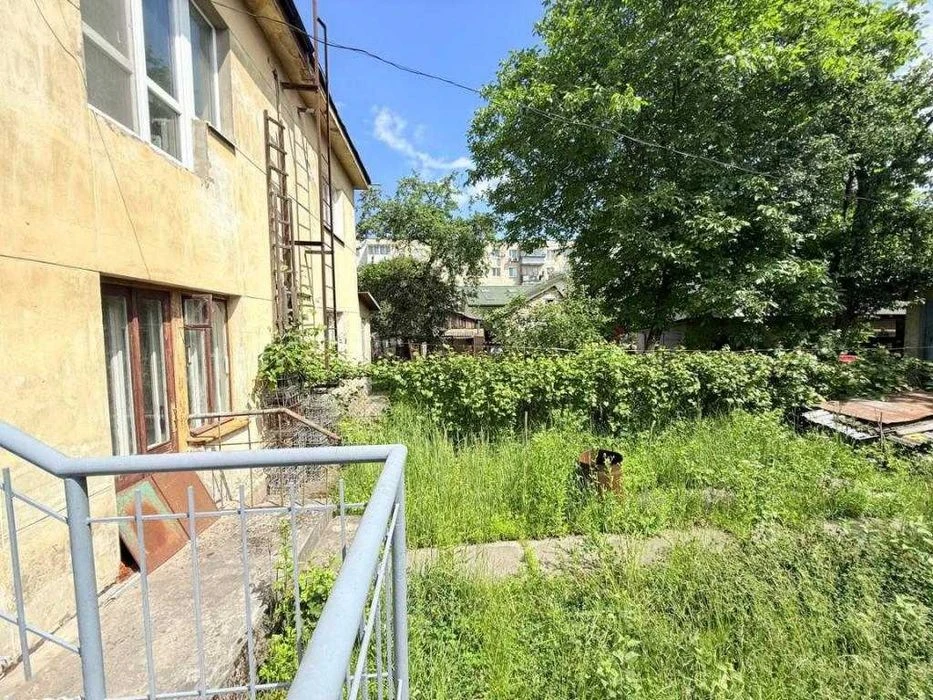Продажа: 1 ком квартиры по ул. Патона, свой двор. БЕЗ КОМ