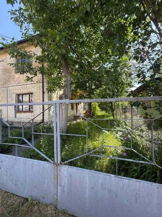 Продажа: 1 ком квартиры по ул. Патона, свой двор. БЕЗ КОМ