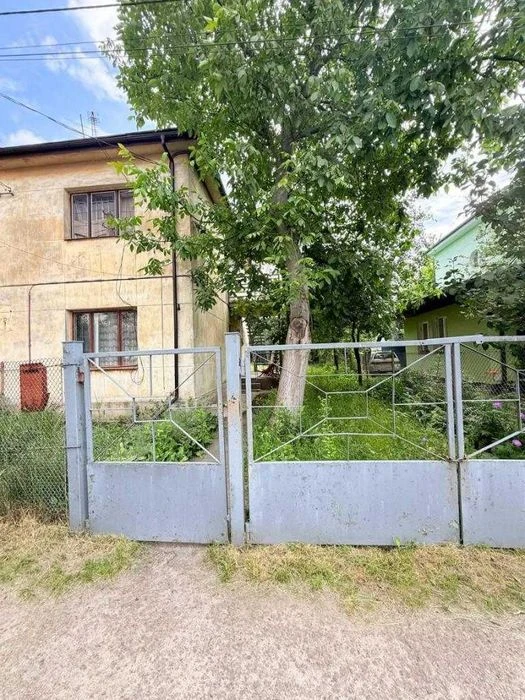 Продажа: 1 ком квартиры по ул. Патона, свой двор. БЕЗ КОМ