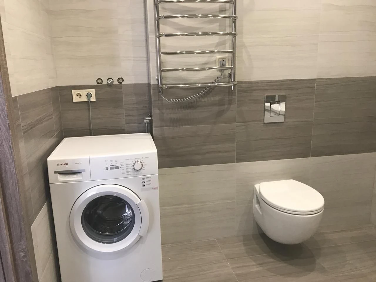 Продам 2 кiм кв-ра Салтівка,Новобудова,вул. Нескорених, 32Г,