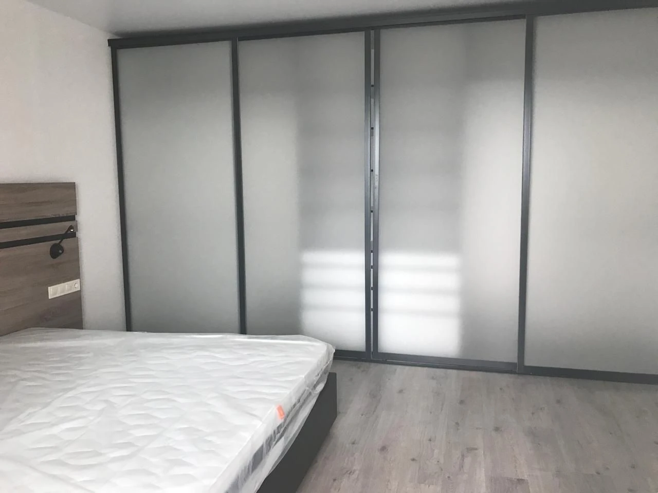 Продам 2 кiм кв-ра Салтівка,Новобудова,вул. Нескорених, 32Г,