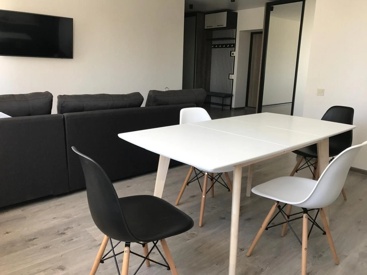 Продам 2 кiм кв-ра Салтівка,Новобудова,вул. Нескорених, 32Г,