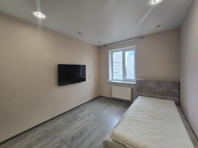 Продам 2 кiм кв-ра Салтівка,Новобудова,вул. Нескорених, 32Г,