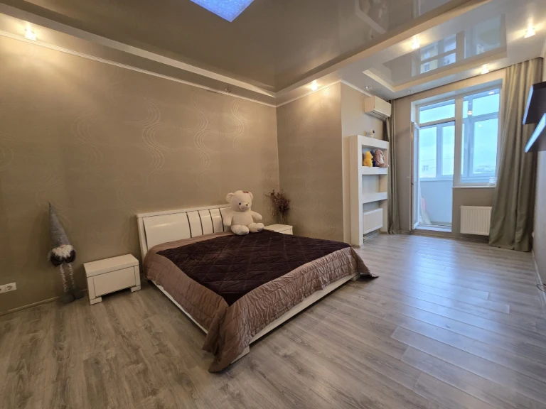 Продам 2 кім кв-ра пр-т Героїв Харкова 131 б,м.Захистників У