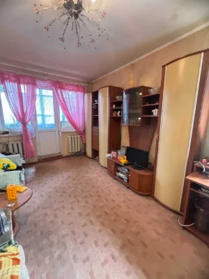 Продам 1 квартиру ХТЗ, пр-т Индустриальный