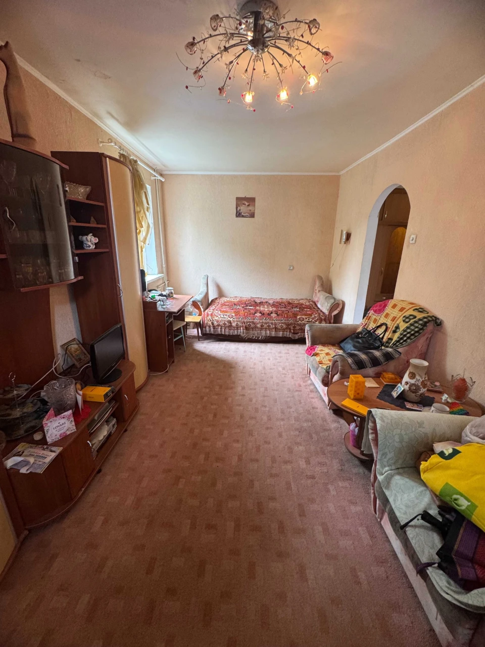 Продам 1 квартиру ХТЗ, пр-т Индустриальный