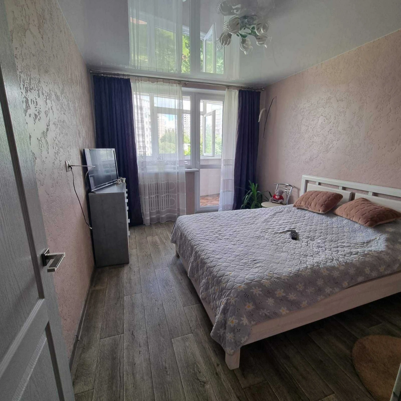 Продам 3-к квартиру на СалтівцІ