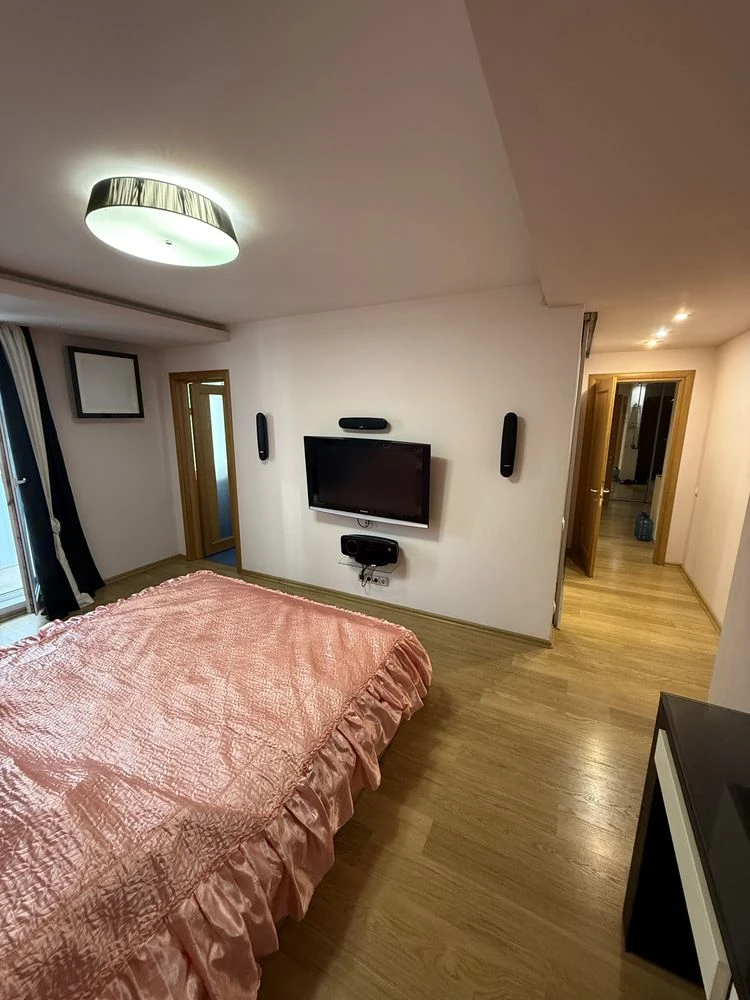 Продажа 4-комнатной квартиры ул. Деревянка/23 Августа