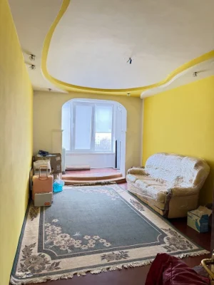 Простора 3-кімнатна квартира для сім’ї. Повністю укомплектов