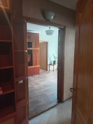 Продам 2 к. квартиру Каденюка Танкопия метро Дворец Спорта Н
