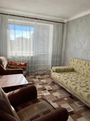 Продам 1к квартиру  по ул. Есенина, 10,  Алексеевка