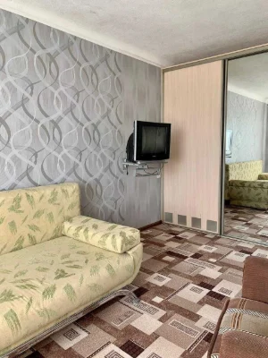 Продам 1к квартиру  по ул. Есенина, 10,  Алексеевка