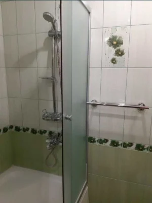 Продам 1 комнатную  квартиру ,Харьковских Дивизий 19/