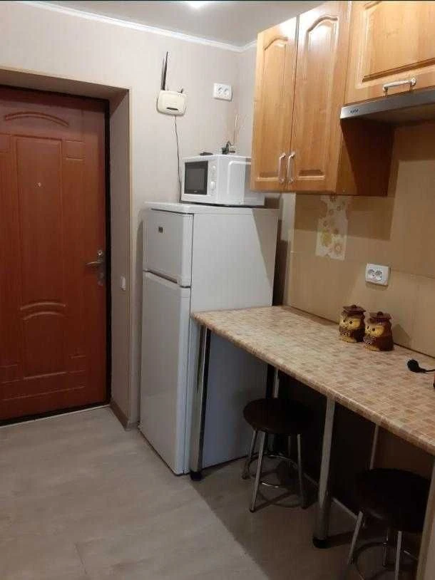 Продам 1 комнатную  квартиру ,Харьковских Дивизий 19/