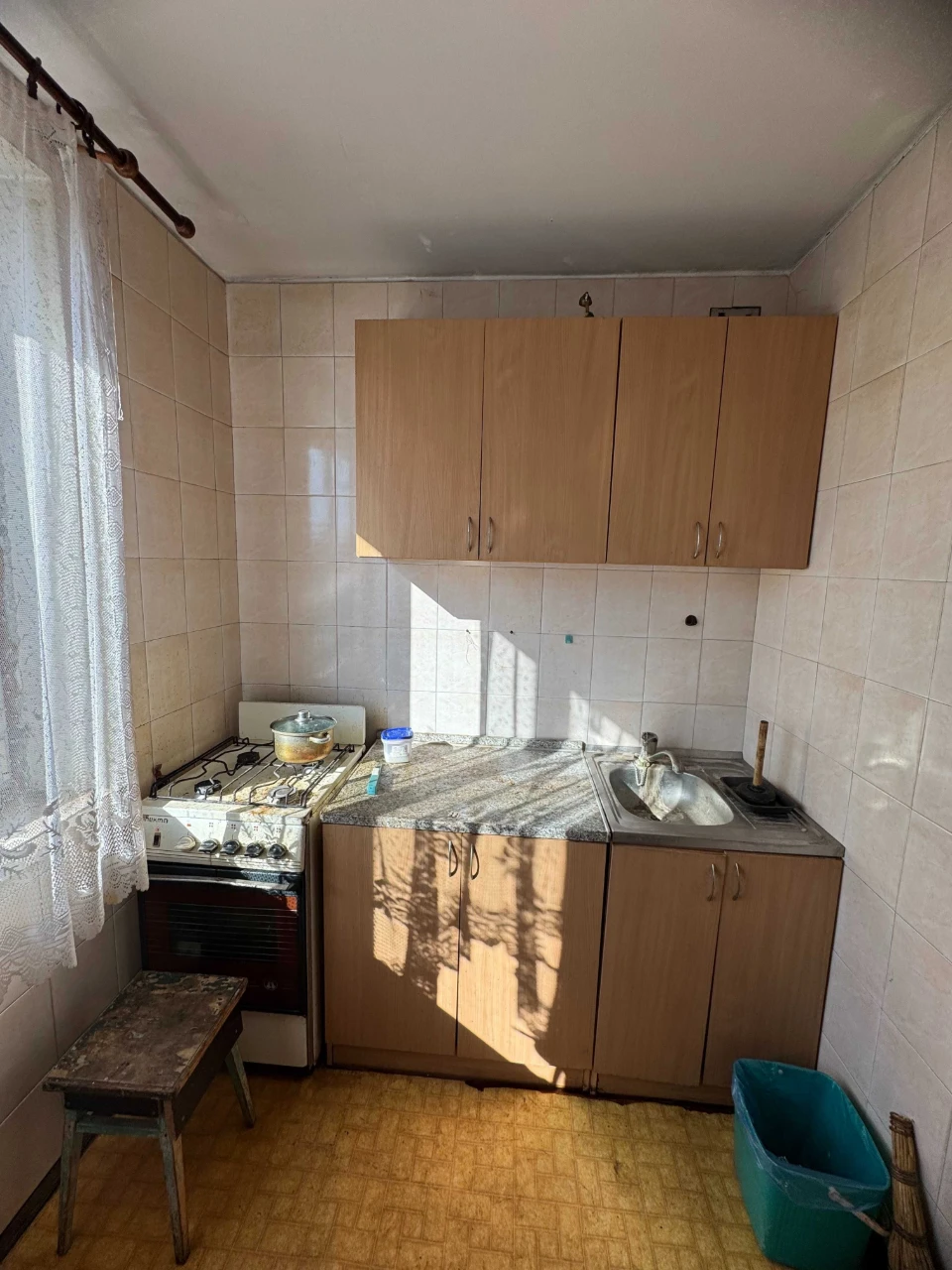 Продам 1 квартиру м/н Солнечный, пр-т Героев Харькова д.310